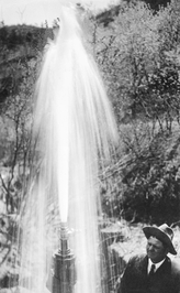 Iron Springs Geyser 1910, Manitou Springs